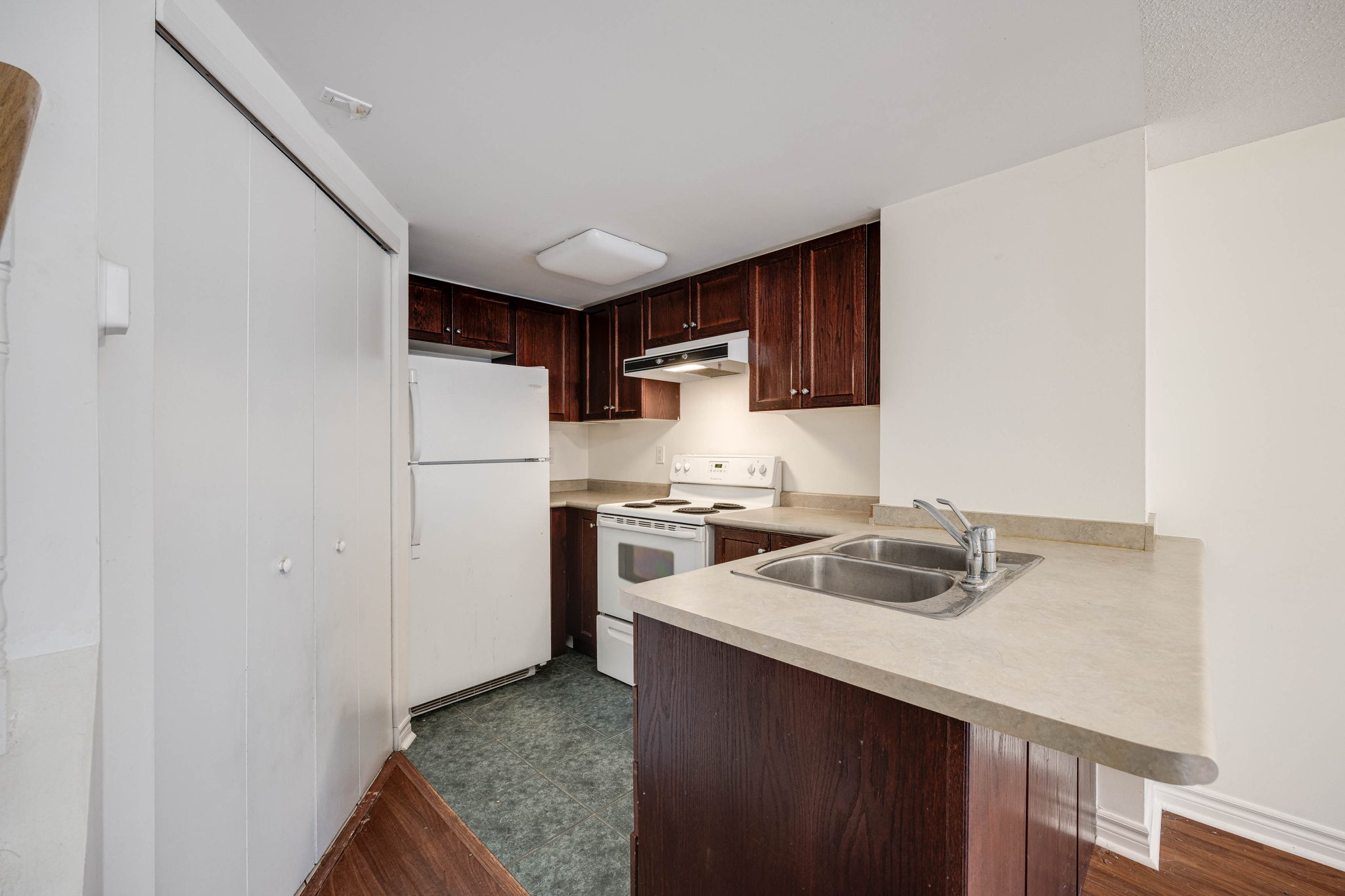 Toronto property showcase — delivered property photograph 7