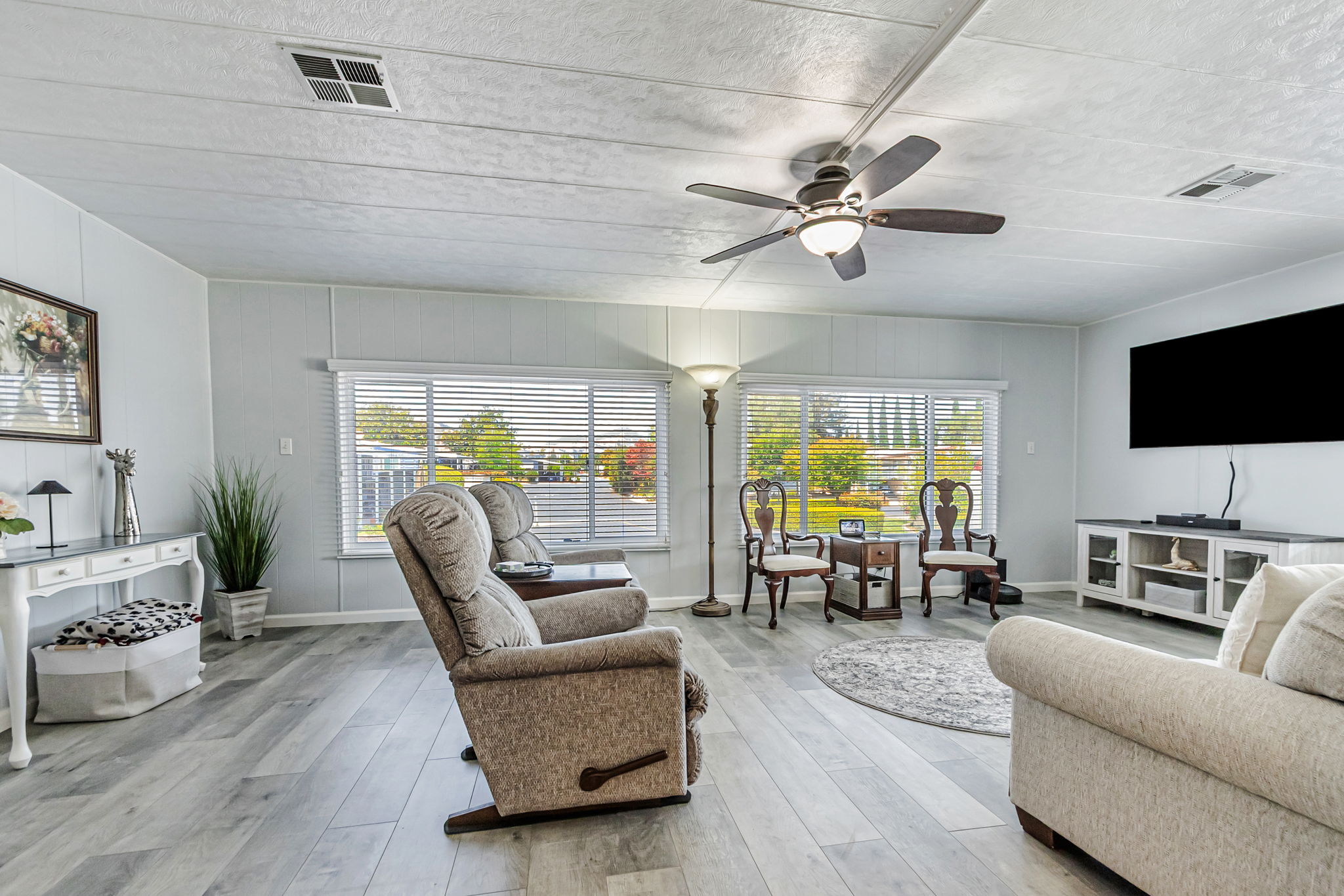 012_60 Mulberry Court