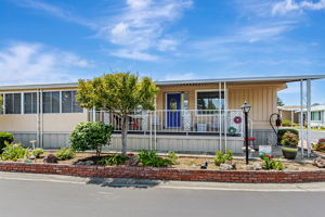 004_60 Mulberry Court