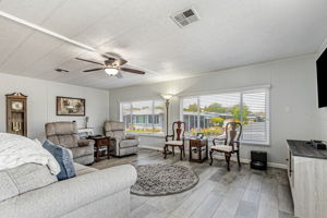 010_60 Mulberry Court