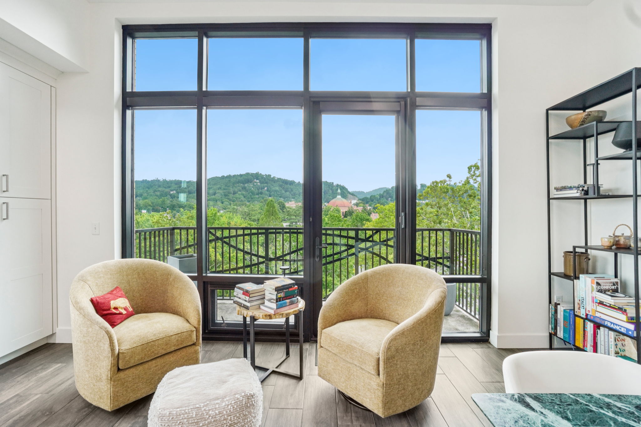 N Market St Unit 417-004