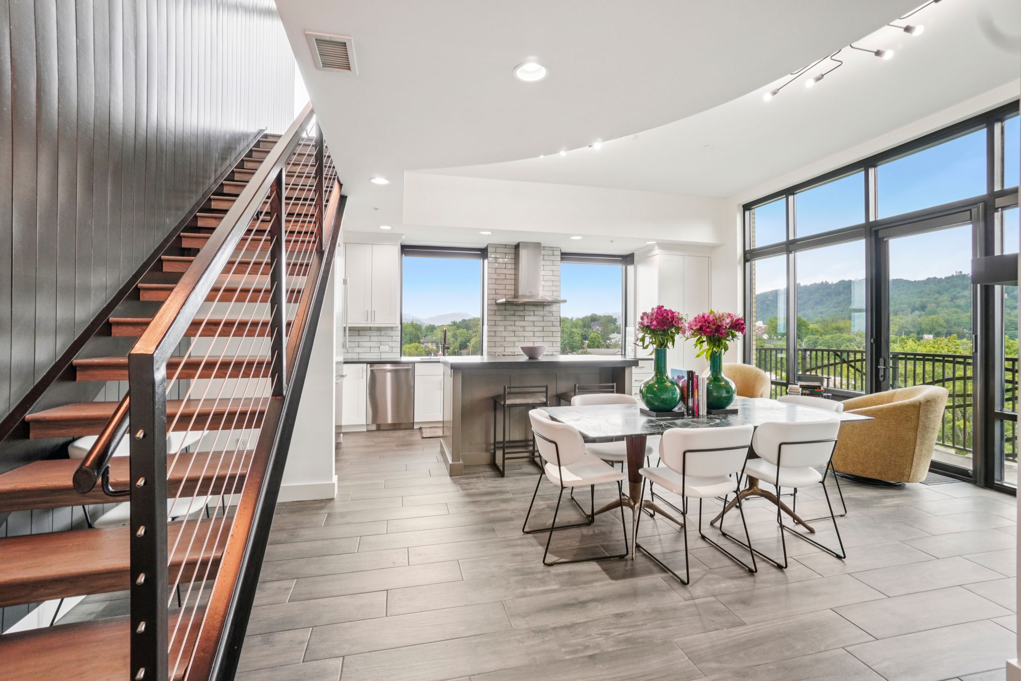 N Market St Unit 417-007