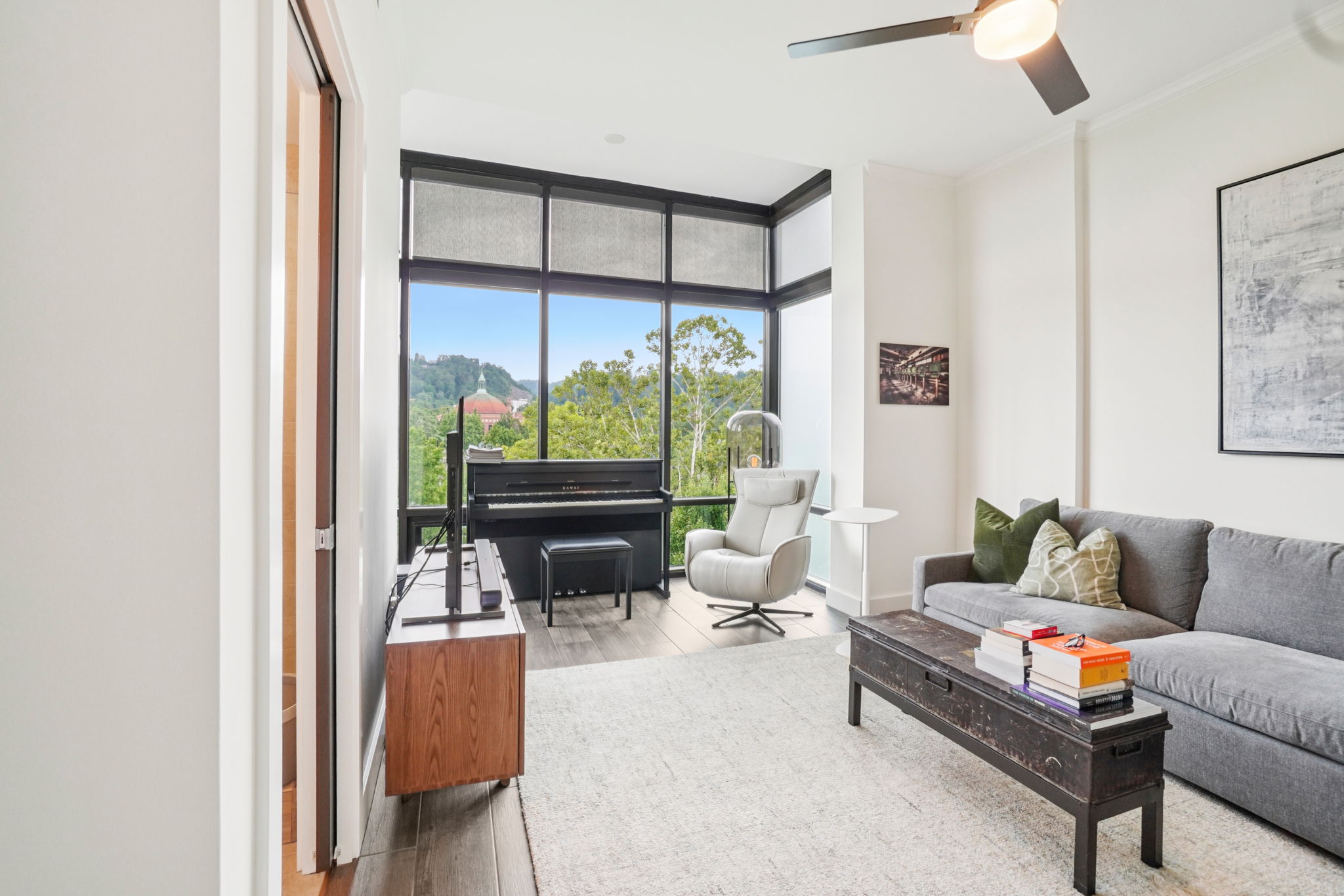 N Market St Unit 417-025