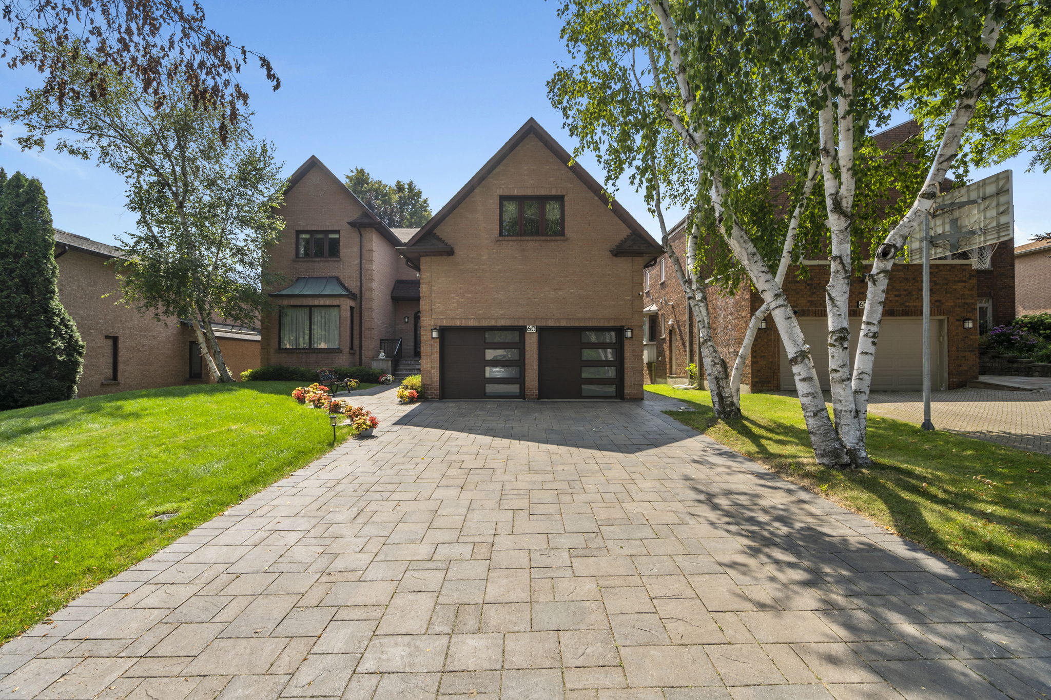 60 Prince Edward Blvd Markham, ON L3T 7E8