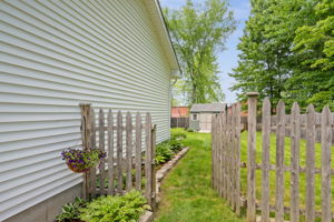  Photo 49