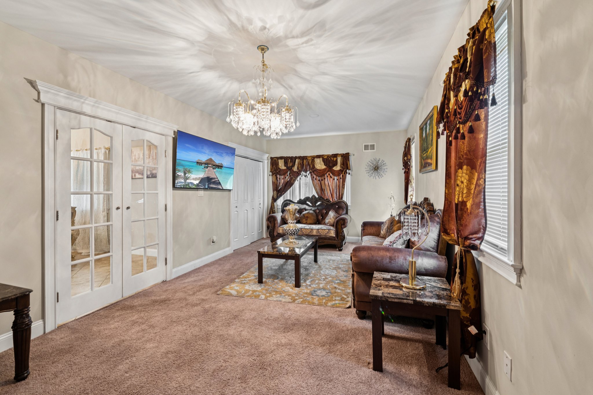 Steuben Blvd-L3110-006.jpg