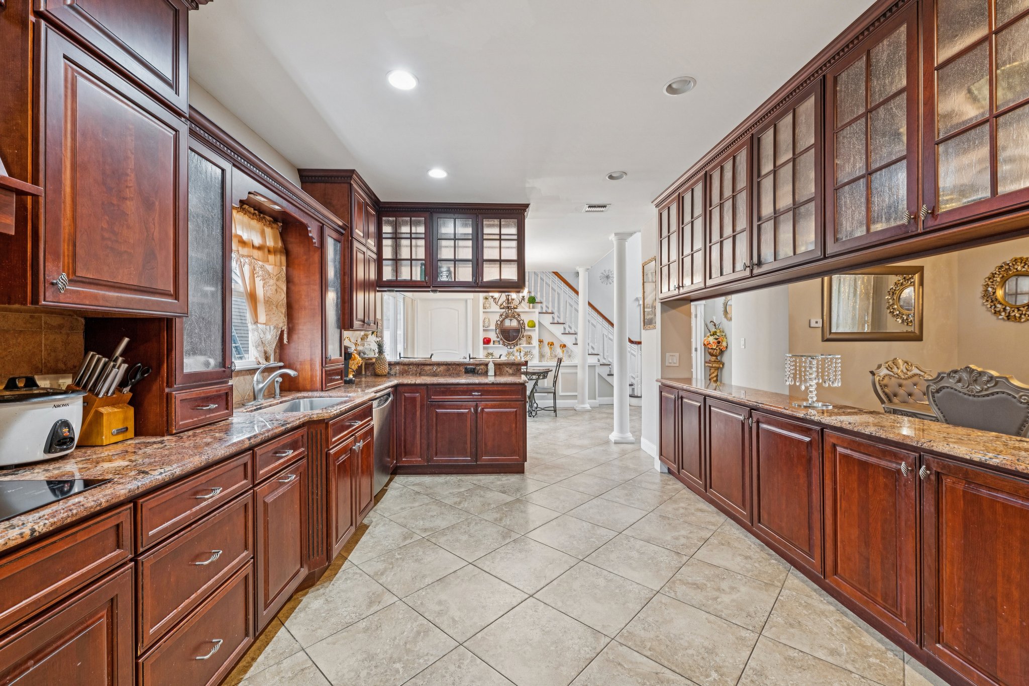 Steuben Blvd-L3110-036.jpg