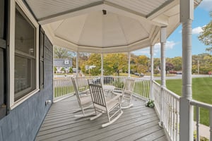 Steuben Blvd-L3110-004.jpg