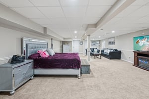 Steuben Blvd-L3110-019.jpg