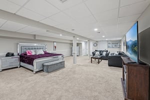 Steuben Blvd-L3110-021.jpg