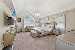 Steuben Blvd-L3110-050.jpg