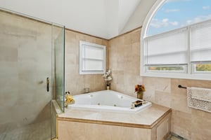 Steuben Blvd-L3110-053.jpg