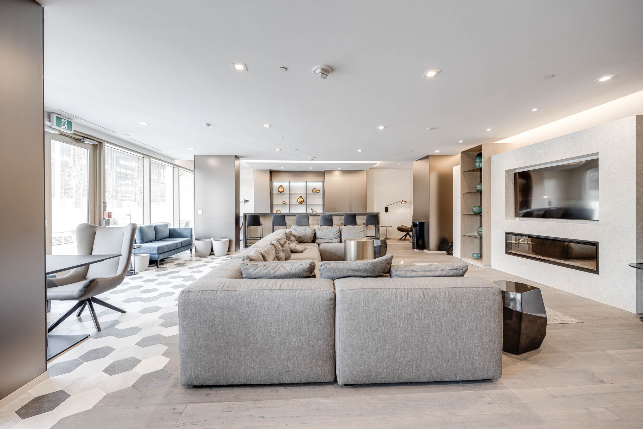 Toronto property showcase — delivered property photograph 36