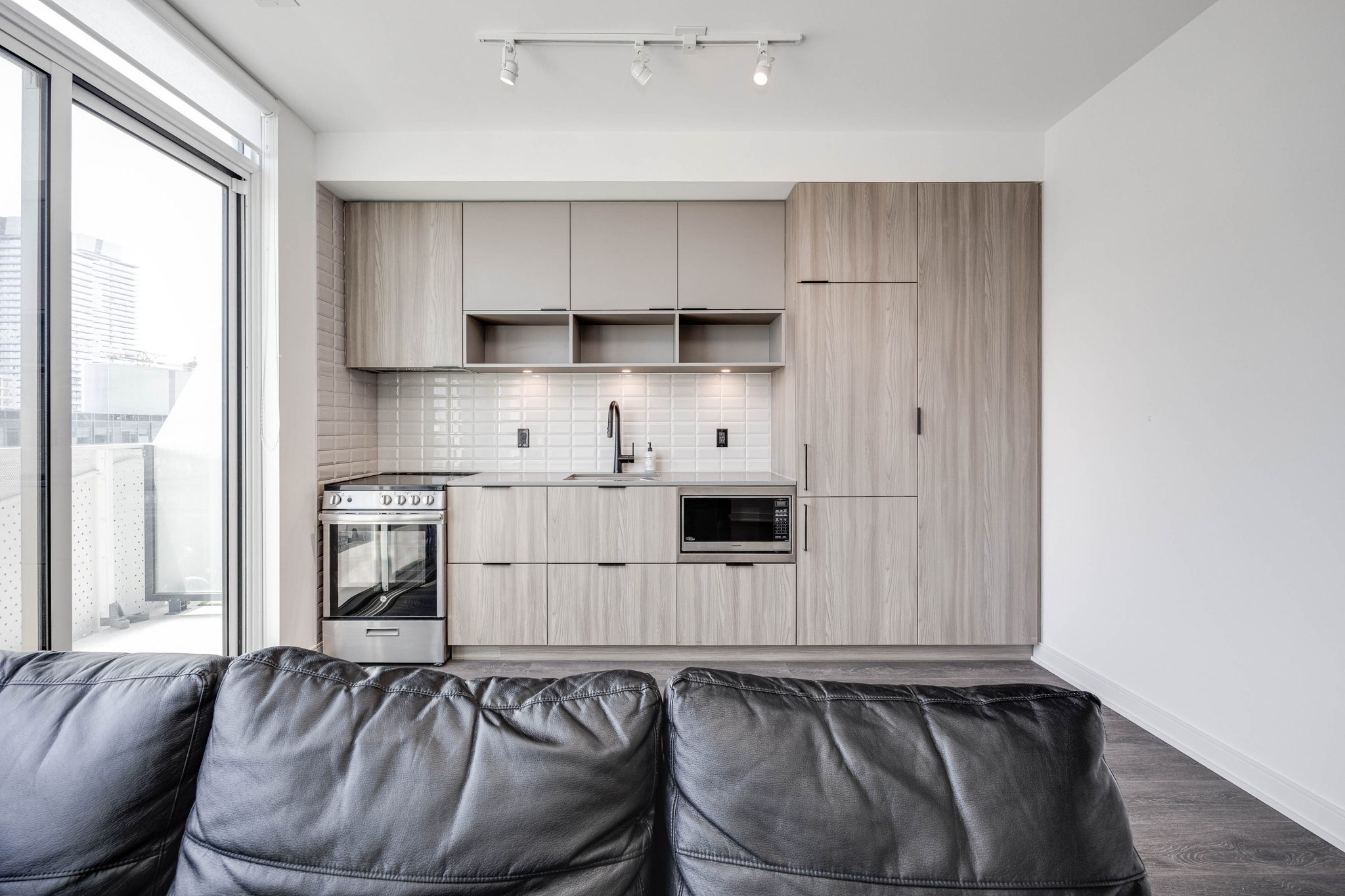 Toronto property showcase — delivered property photograph 8