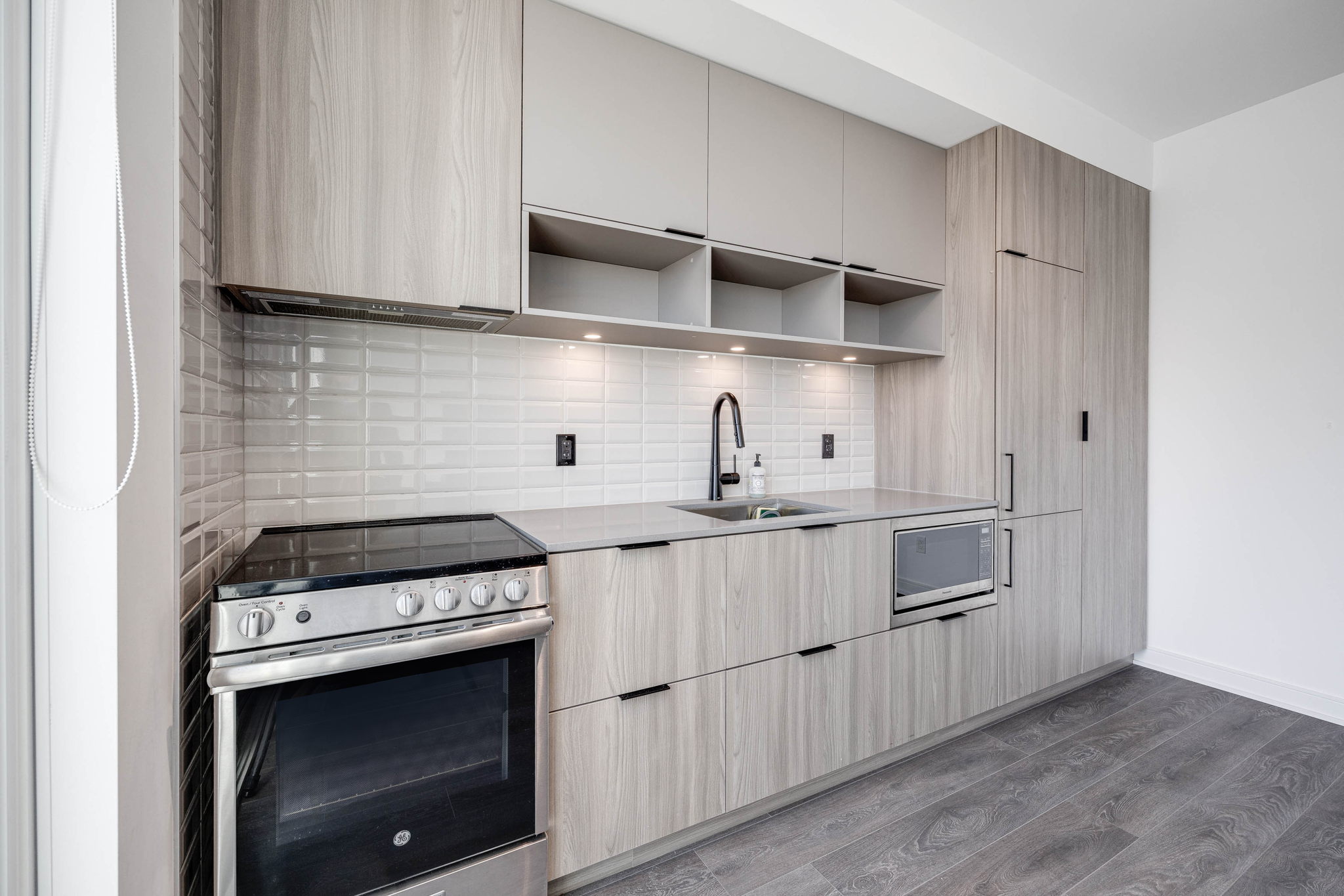 Toronto property showcase — delivered property photograph 9