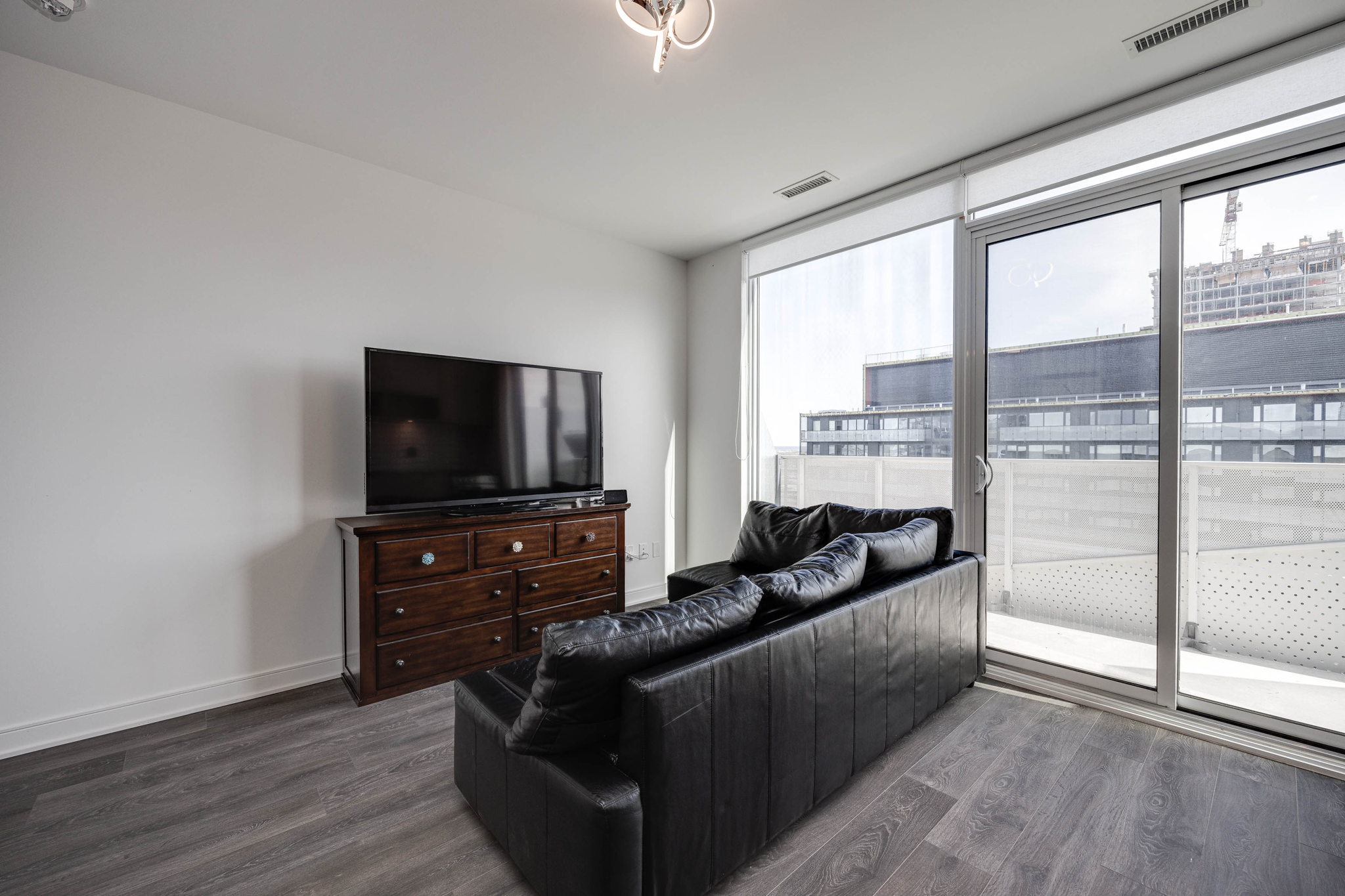 Toronto property showcase — delivered property photograph 5