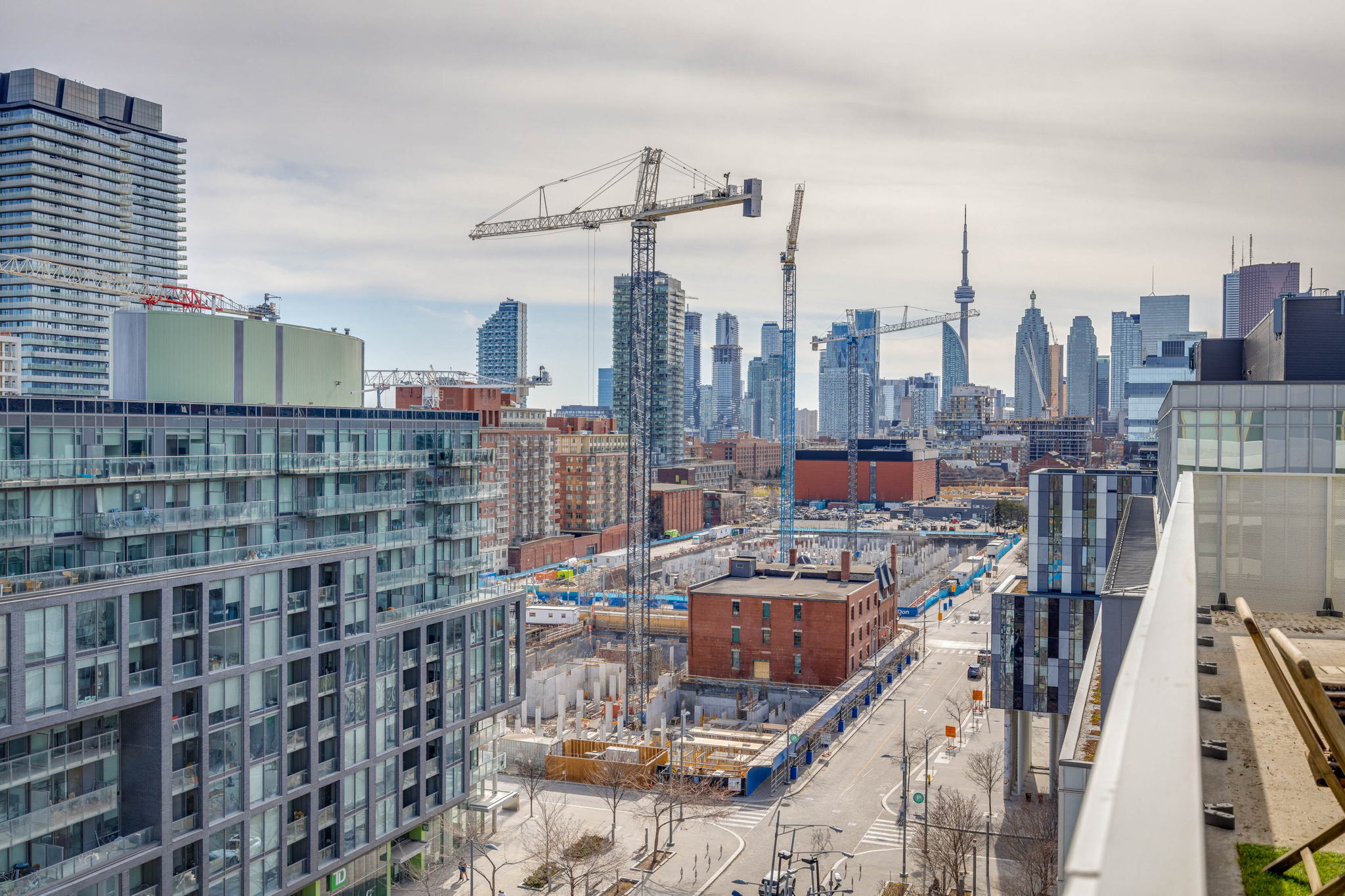 Toronto property showcase — delivered property photograph 28