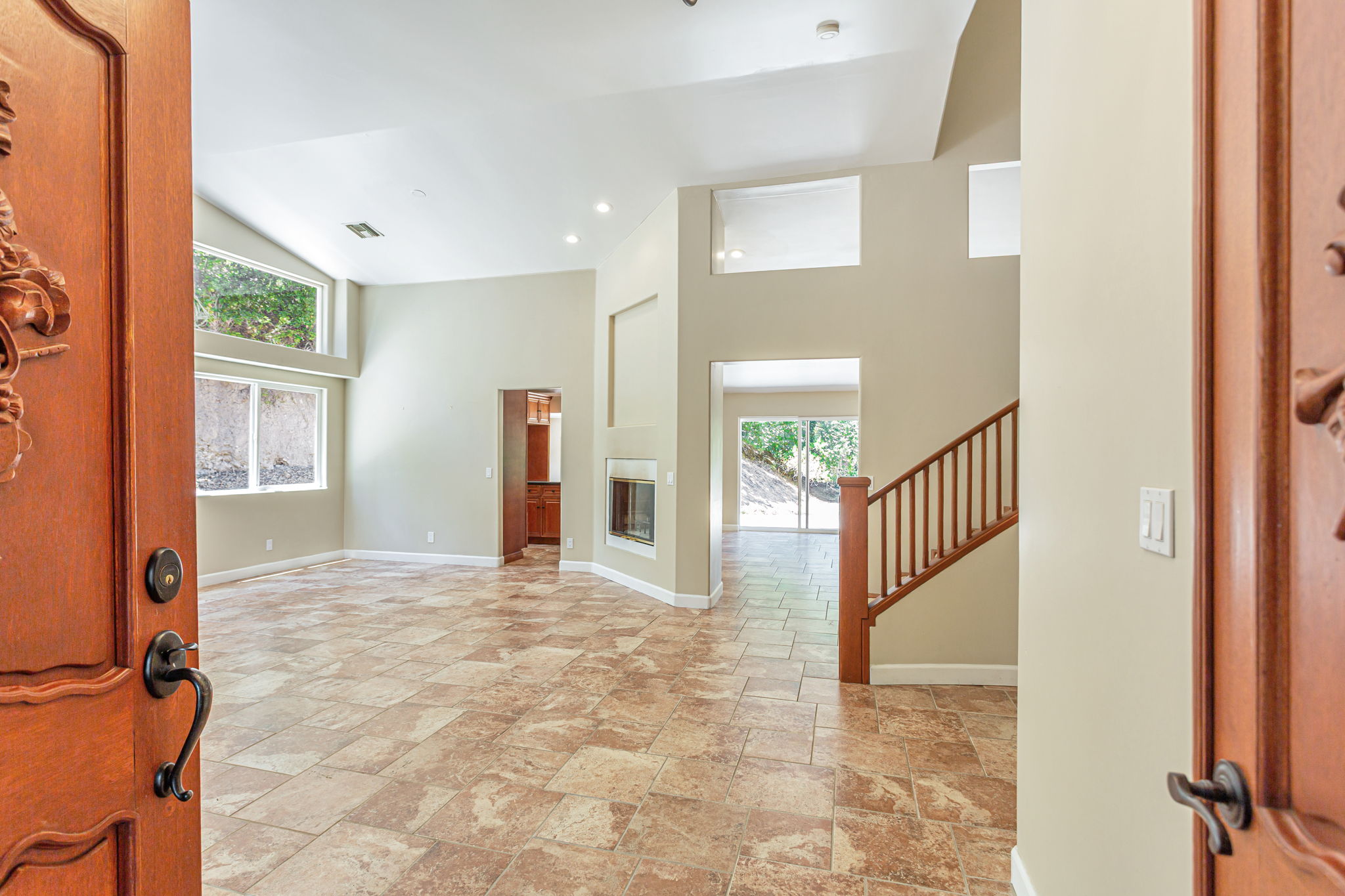 007_60 Toyon Way