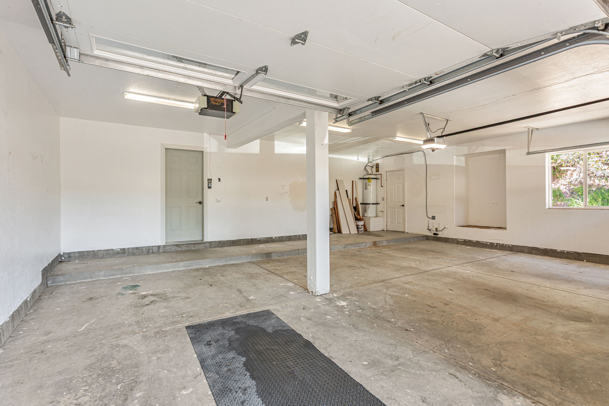 041_60 Toyon Way