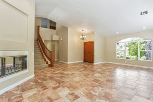 012_60 Toyon Way