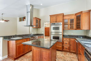 015_60 Toyon Way