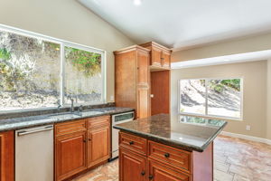 016_60 Toyon Way