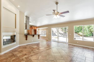 018_60 Toyon Way