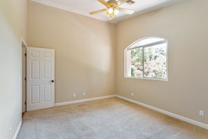 031_60 Toyon Way