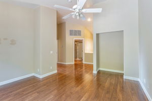 033_60 Toyon Way