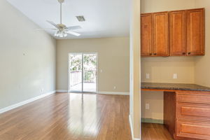 035_60 Toyon Way