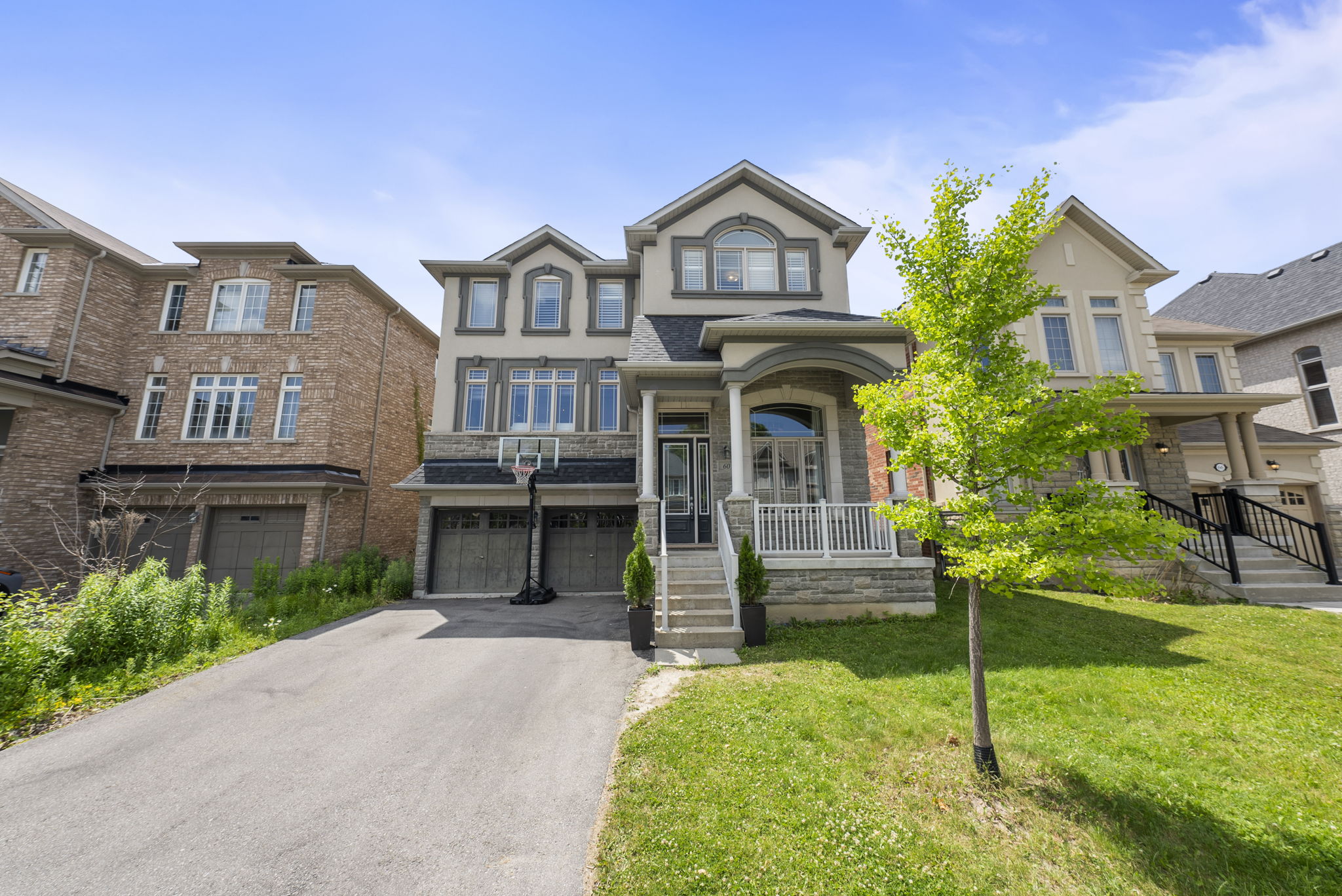 60 Wallenberg Dr Vaughan, ON L6A 4M2