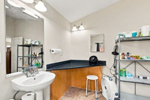  Photo 23
