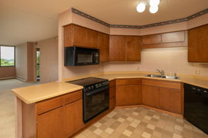 10-Kitchen
