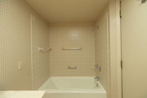 18-Bathroom