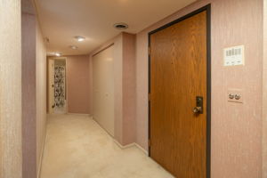 20-Foyer