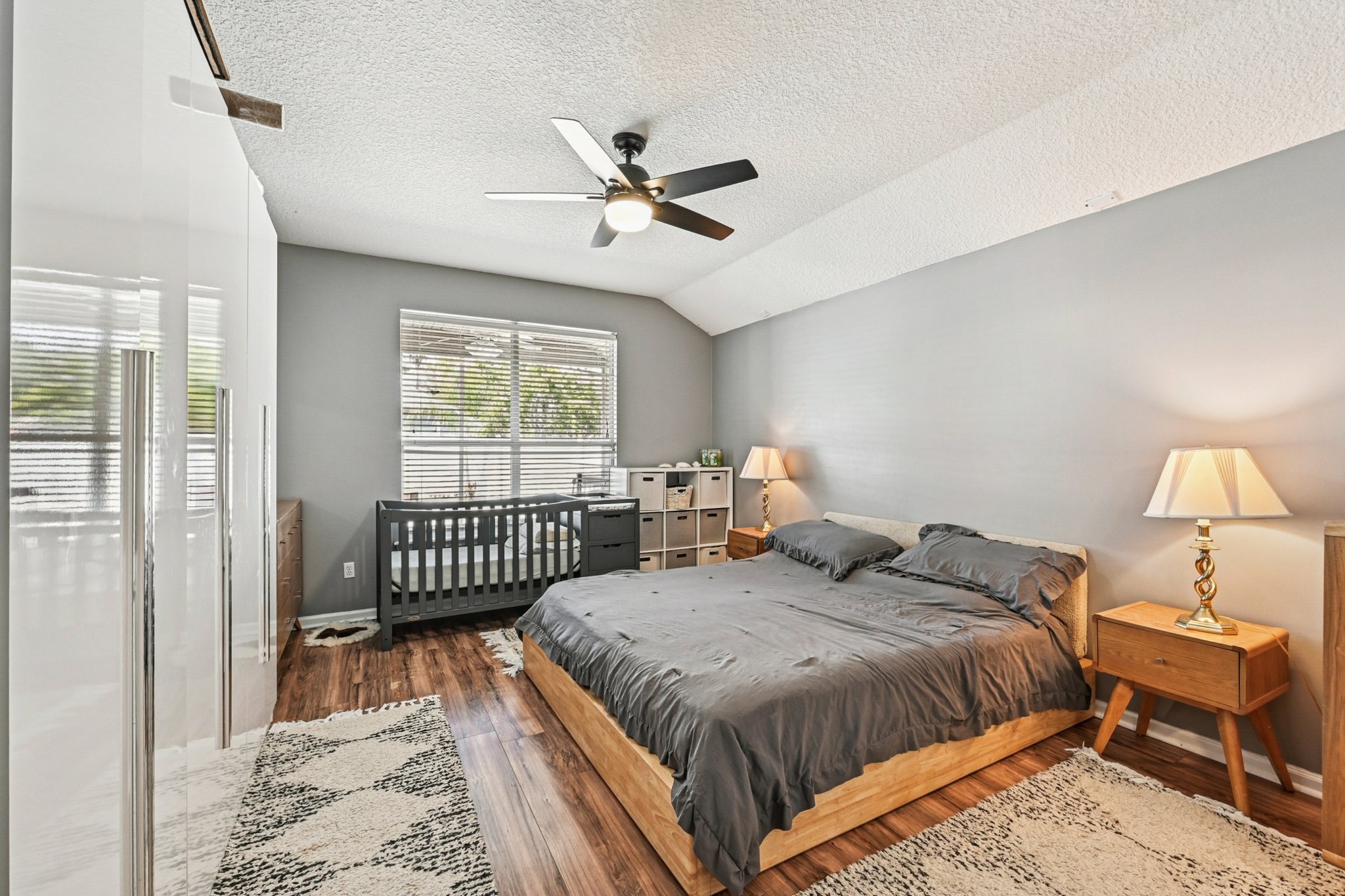 Acorn Ct-S0711-026.jpg