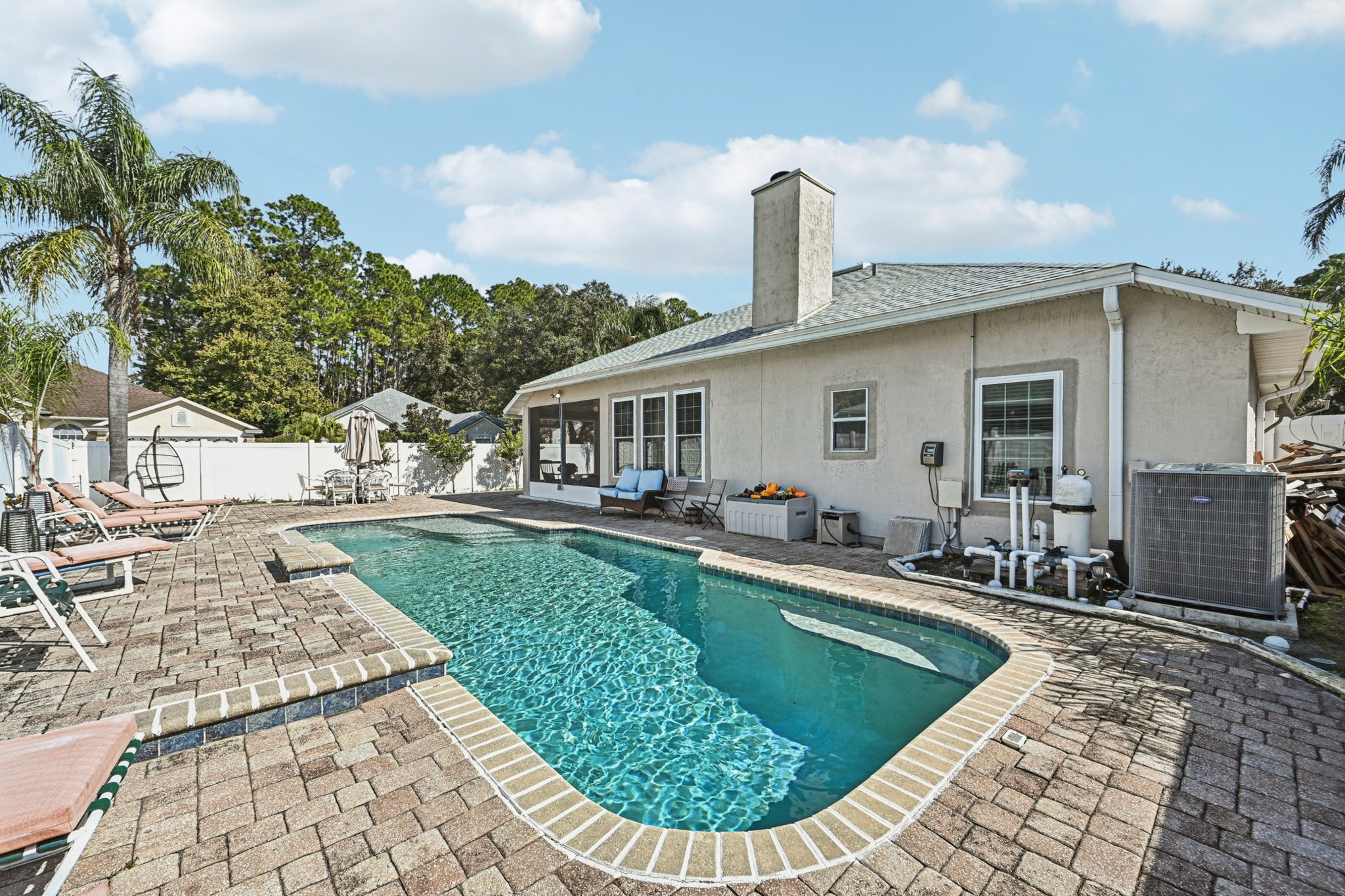 Acorn Ct-S0711-043.jpg