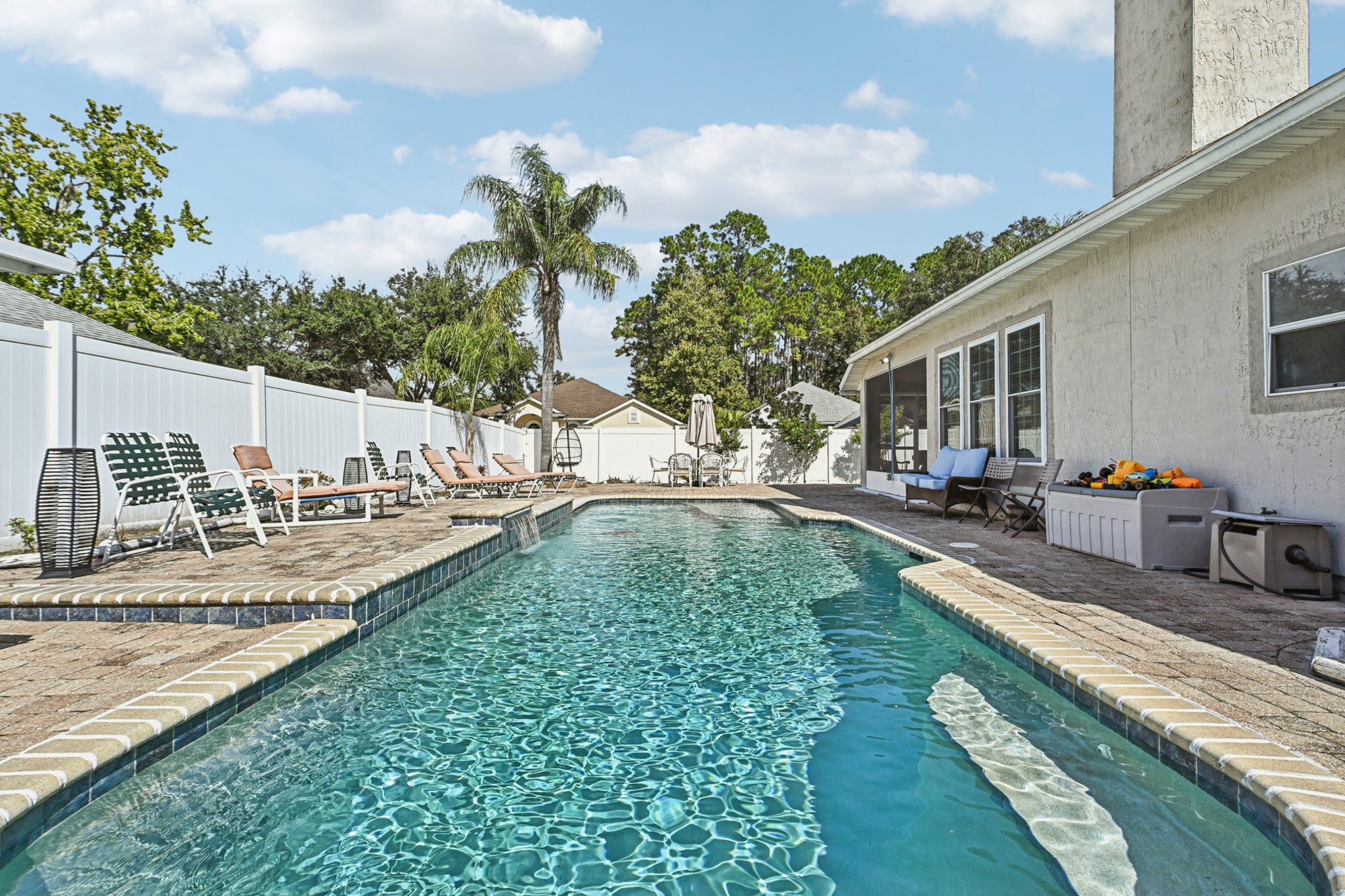 Acorn Ct-S0711-044.jpg