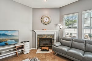 Acorn Ct-S0711-007.jpg