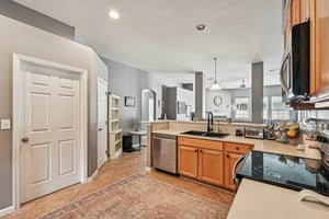 Acorn Ct-S0711-016.jpg