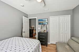 Acorn Ct-S0711-030.jpg