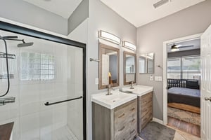 Acorn Ct-S0711-035.jpg