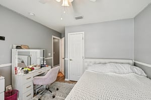 Acorn Ct-S0711-038.jpg