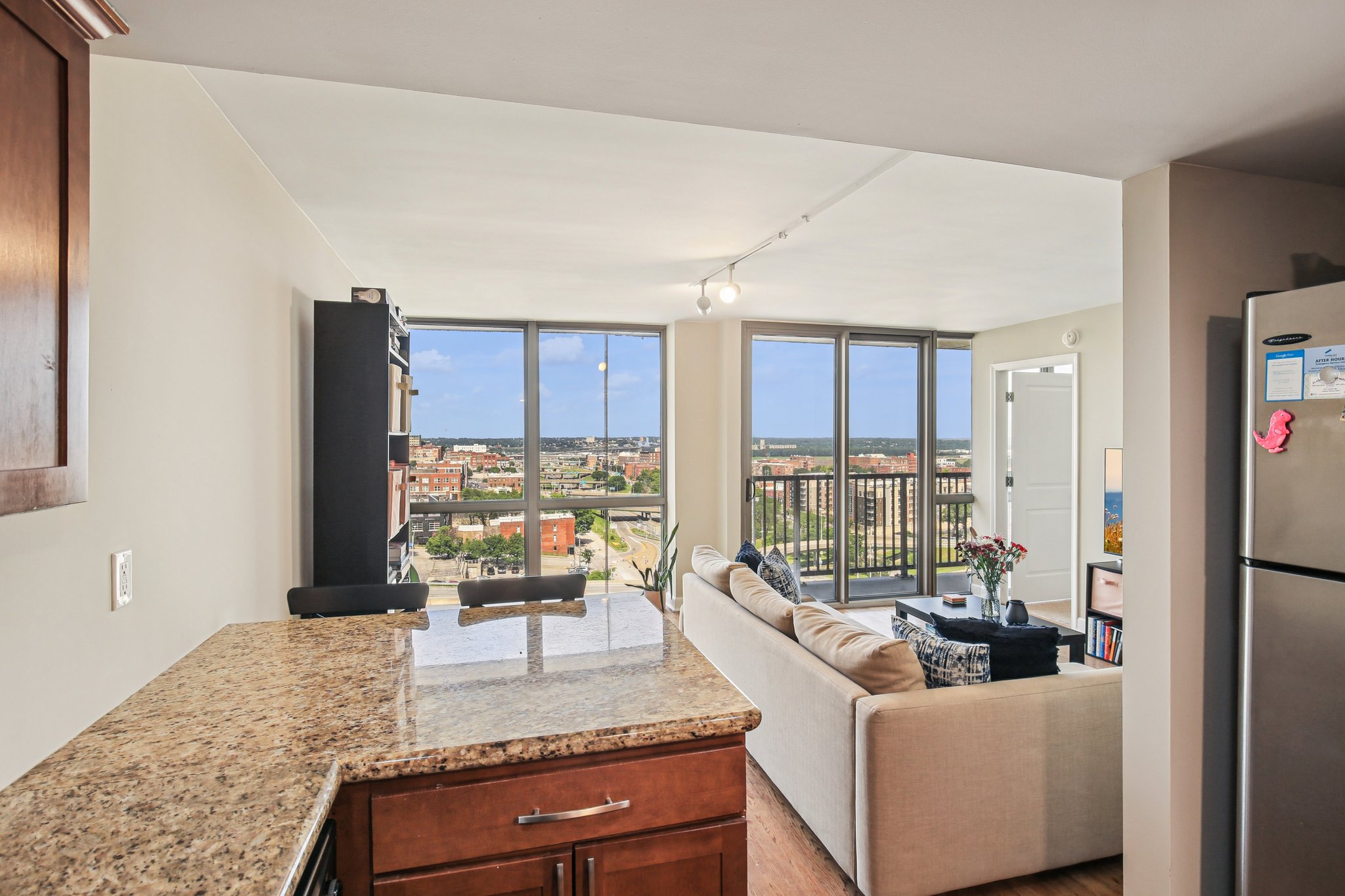 Admiral Blvd 1207-S2606-008.jpg