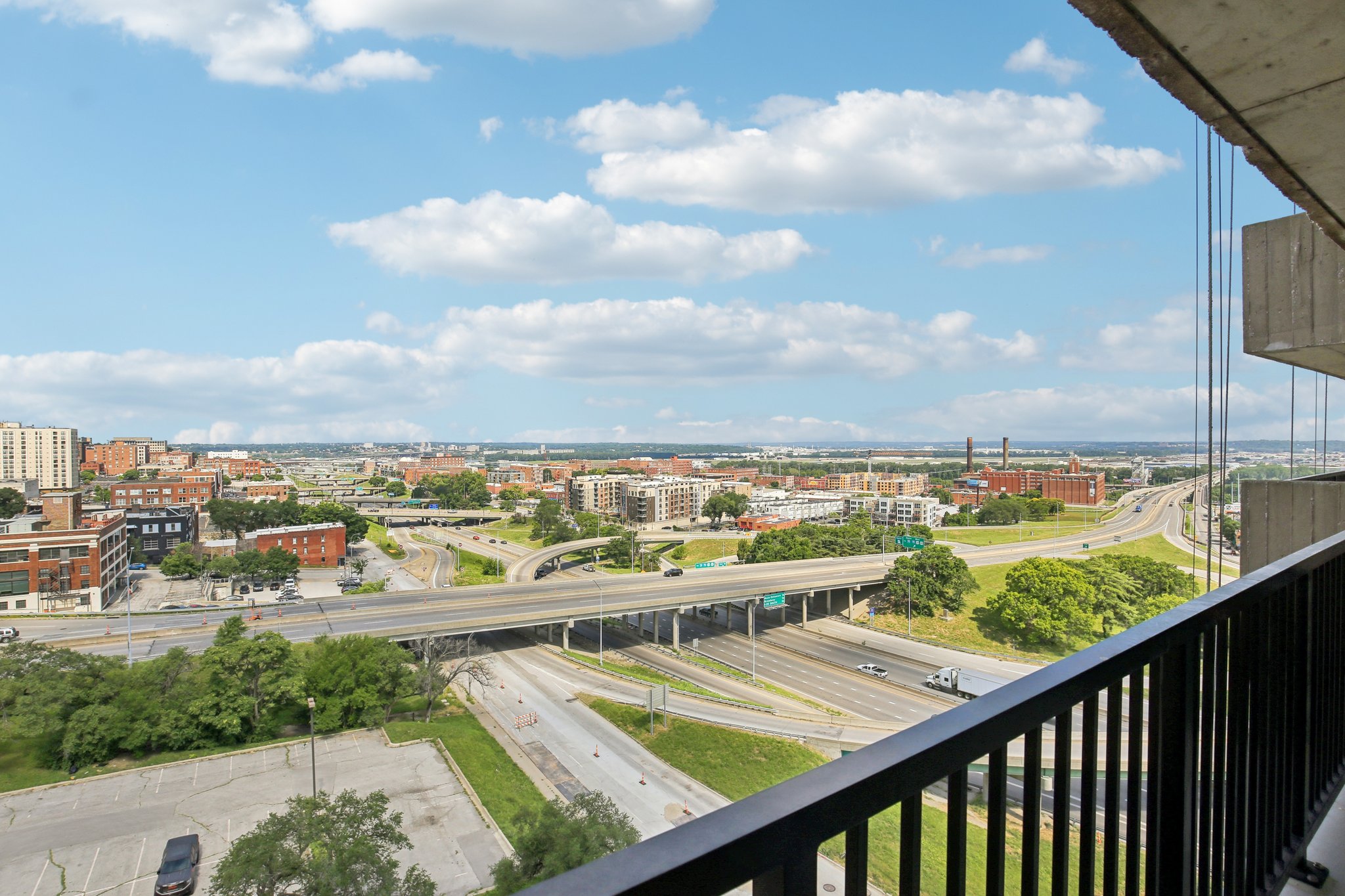 Admiral Blvd 1207-S2606-018.jpg