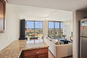 Admiral Blvd 1207-S2606-008.jpg