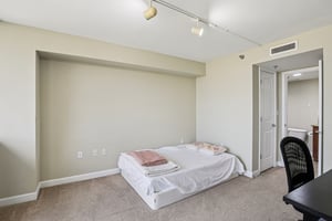 Admiral Blvd 1207-S2606-009.jpg