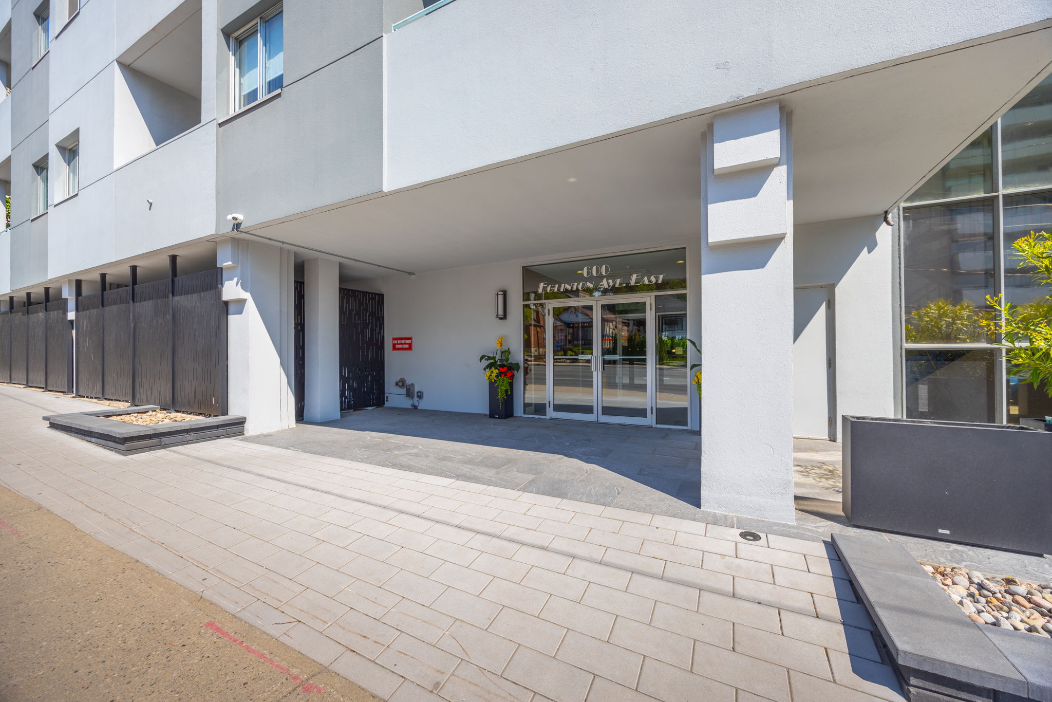 Toronto property showcase — delivered property photograph 3