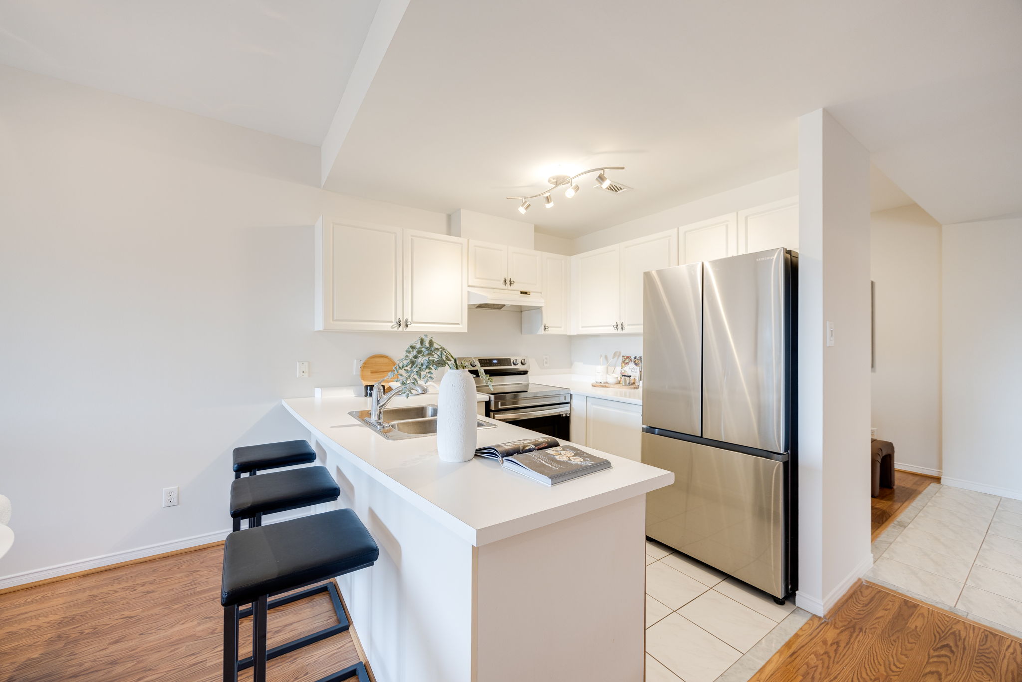 Toronto property showcase — delivered property photograph 8