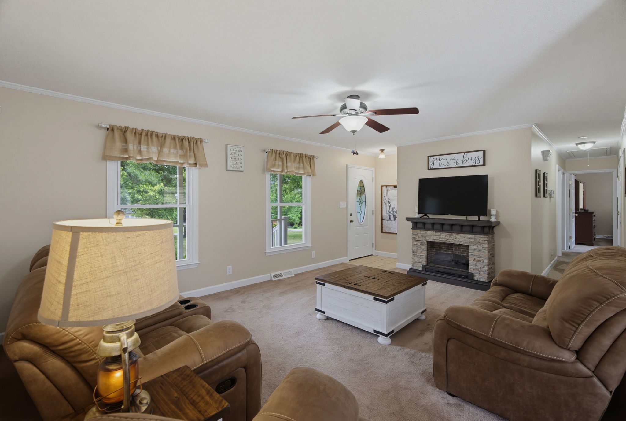 600 Fisher St-5